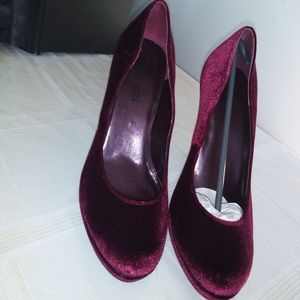 Colin Stuart- Wine colored Pumps